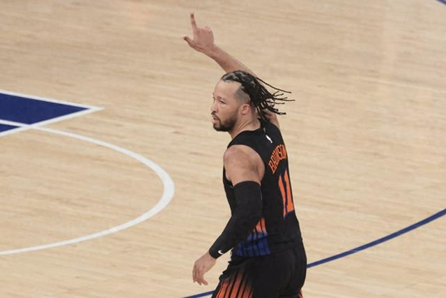 欢迎您来开云体育官方APP网站-只差13分！库里保持了9年的NBA历史纪录，即将被布伦森打破|斯蒂芬·库里|季后赛|尼克斯|总决赛|圣安东尼奥马刺队_新浪体育_新浪新闻